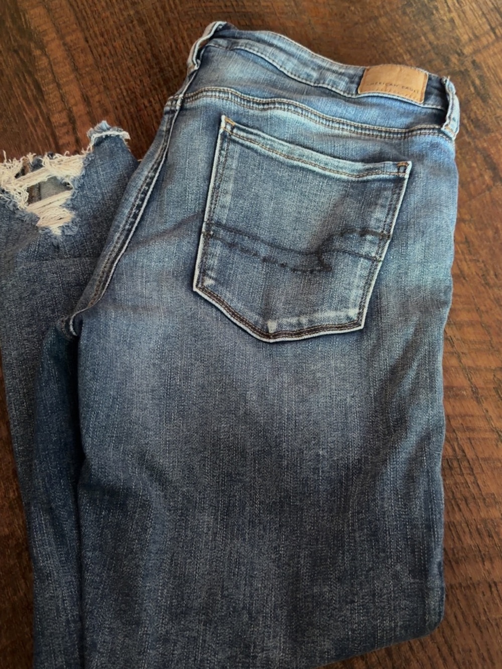 American Eagle Outfitters Women's Distressed Medium Blue Ankle Jeans